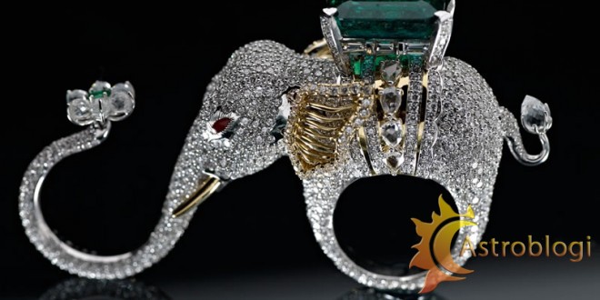 emerald-ring-narayan-jewellers-vl